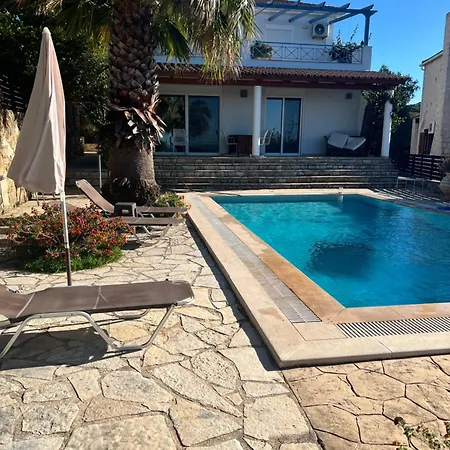 Keshi Villa *