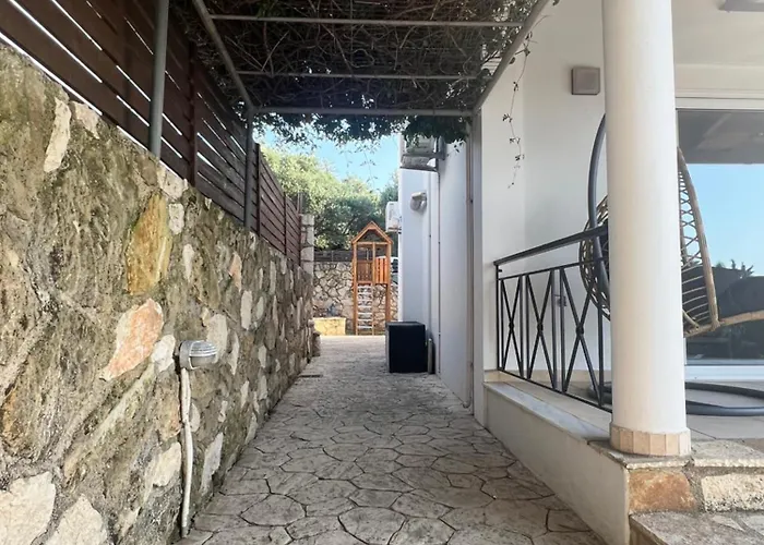 Villa Keshi Tragaki