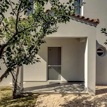 Keshi Villa *